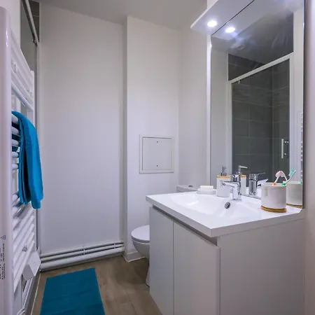 Apartament Nemea Clamart